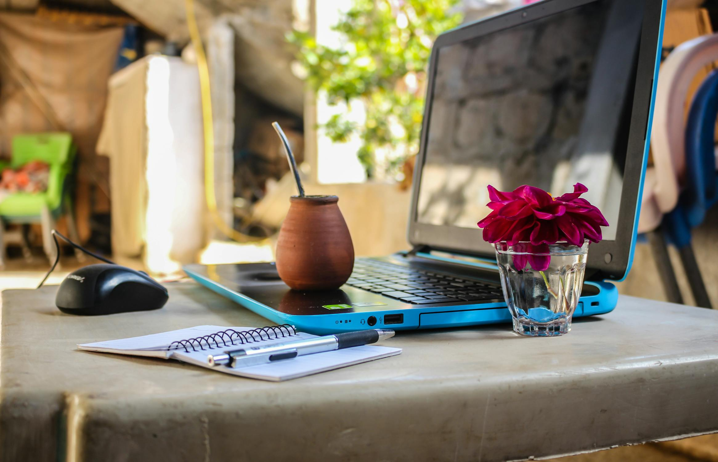 How to Actually Balance a Remote Work Lifestyle