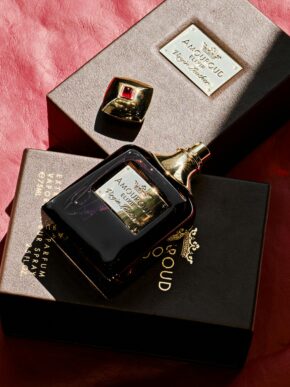 15 Addictive Oud Scents You Should Know About Right Now